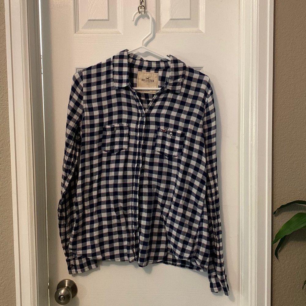 Light button up flannel style, Hollister size M